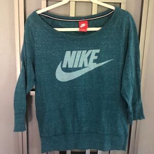 Nike teal Three-quarter sleeve top boat neck wide neck size M